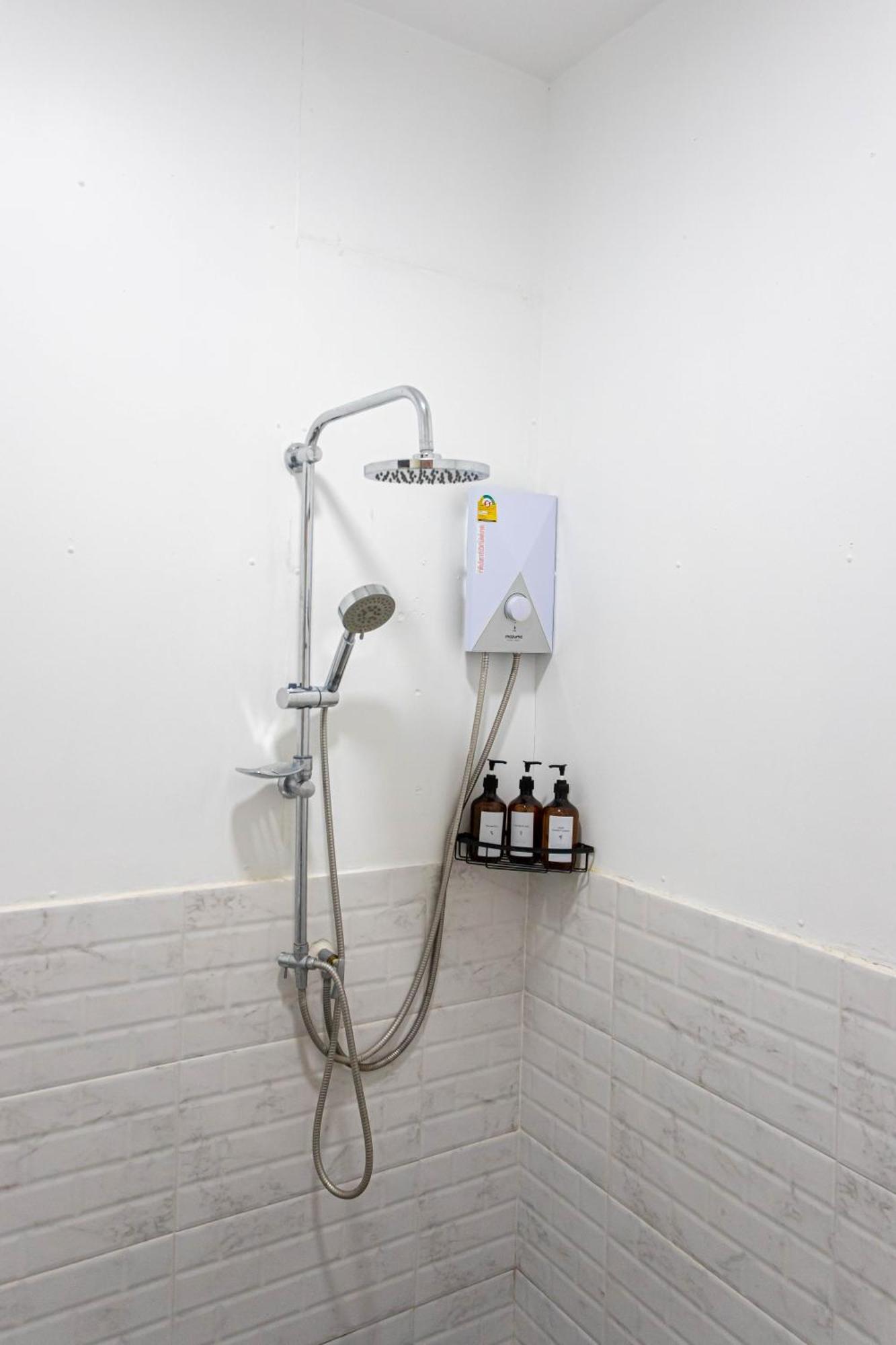 קנצ'נבורי Vawa Guesthouse מראה חיצוני תמונה